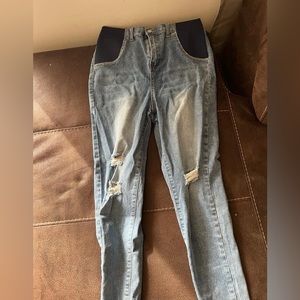 SHEIN maternity jeans! Size 6